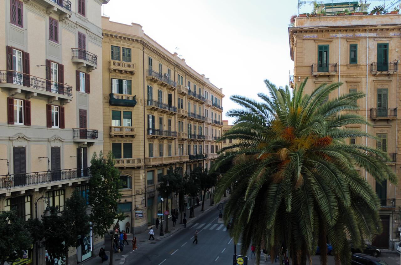 On The Way Hostel Palermo Exterior photo